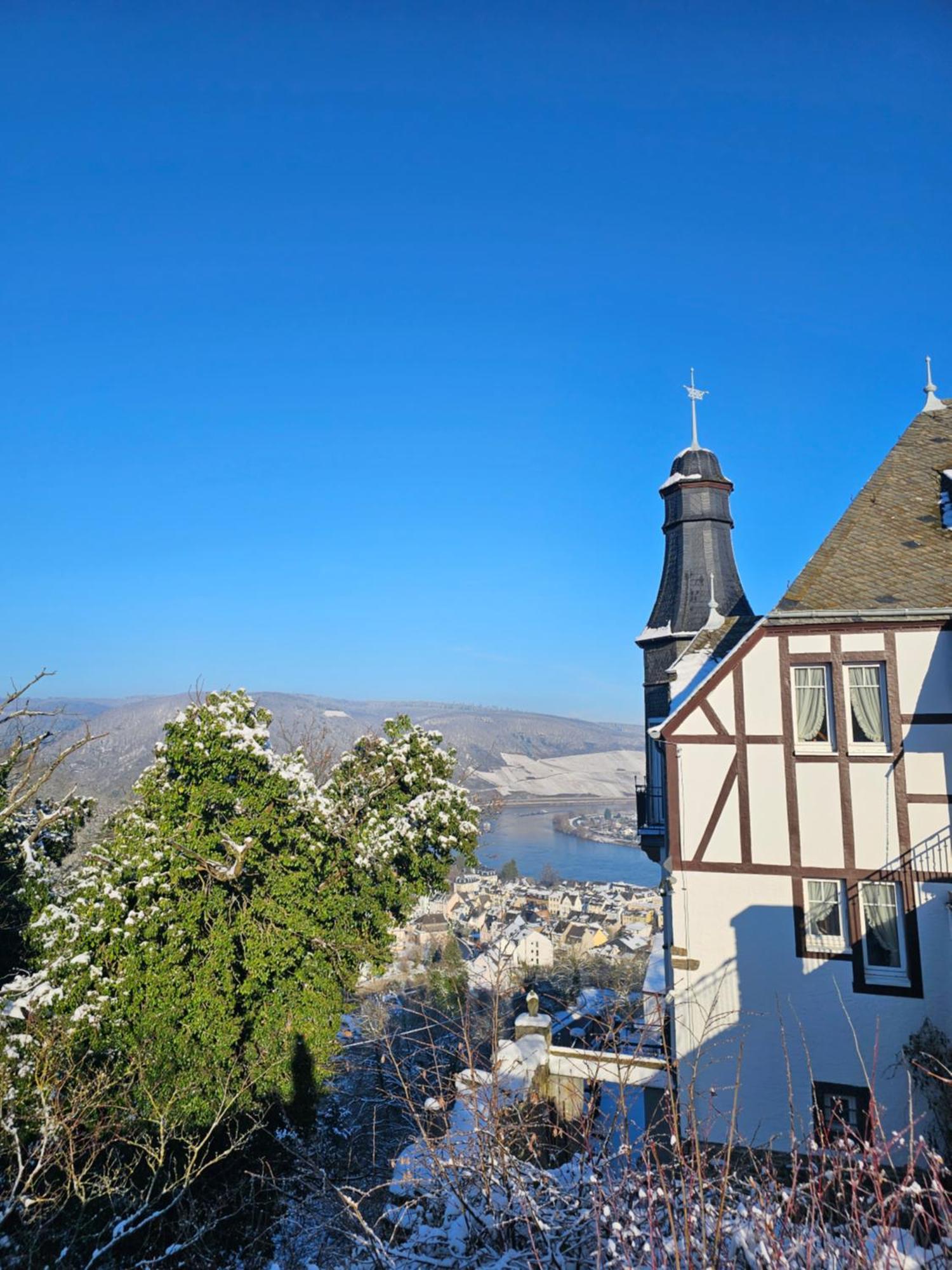Little Rhineview Chateau Ug 博帕德 外观 照片